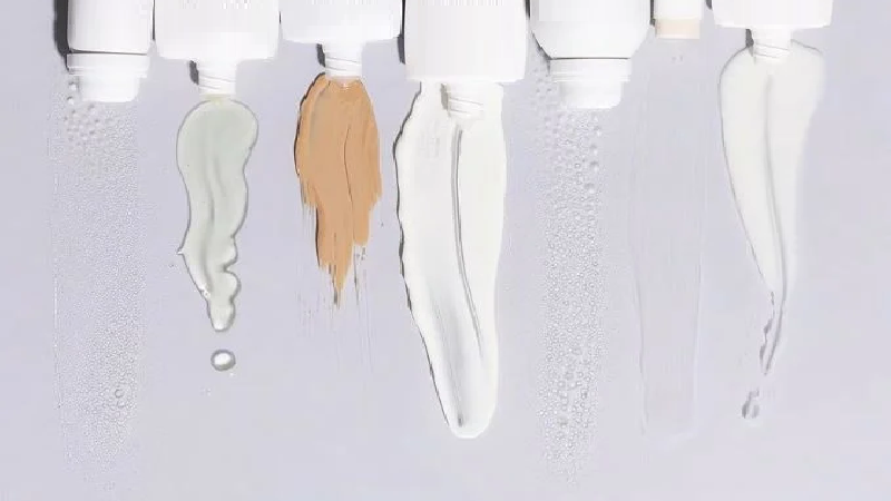 بهترین متخصص طب سنتی اصفهان | بررسی نوع پوست و آموزش روتین های پوستی