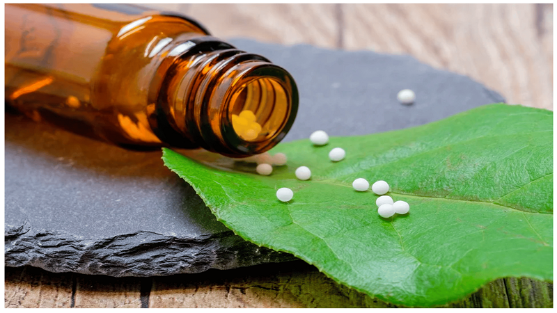 بهترین متخصص طب سنتی اصفهان | فواید درمان هومیوپاتی و درمان بیماری های سالمندان