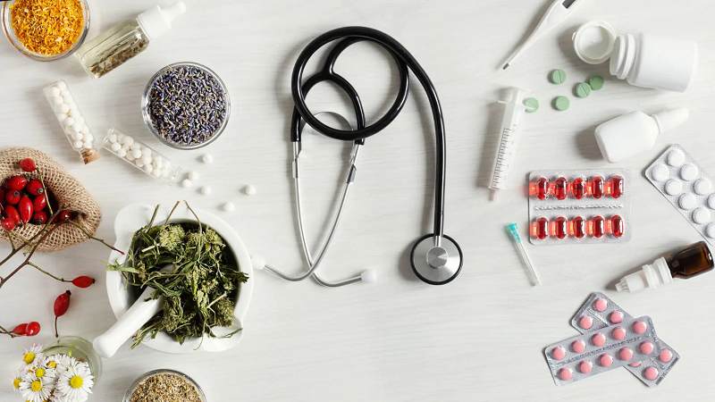 بهترین متخصص طب سنتی اصفهان | دکتر طب سنتی اصفهان | آیا از امکانات پزشکی مدرن هم در درمان طب سنتی بیماران استفاده می شود ؟